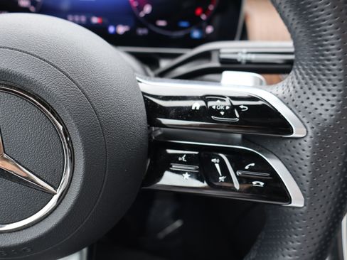 Certified 2025 Mercedes-Benz GLC 300 image 34