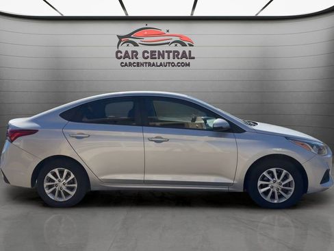 Used 2018 Hyundai Accent SEL image 6