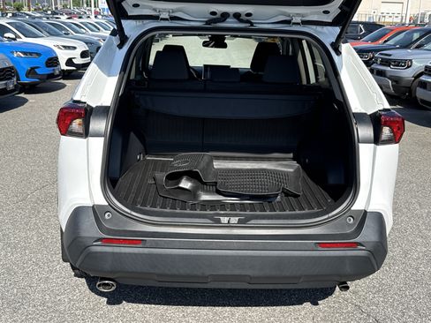 Used 2024 Toyota RAV4 XLE w/ Convenience Package FWD image 33