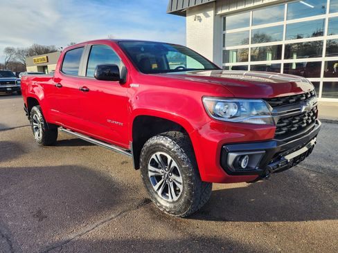 Used 2021 Chevrolet Colorado Z71 w/ Safety Package image 2
