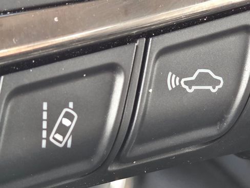 Used 2017 Toyota Avalon XLE Premium w/ Carpet Mat Package FWD image 17
