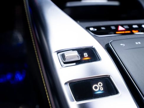 Used 2022 Mercedes-Benz AMG GT 43 w/ Driver Assistance Package image 51