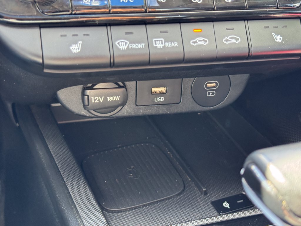 Certified 2025 Hyundai Elantra SEL FWD image 26