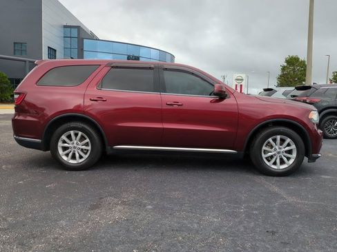 Used 2019 Dodge Durango SXT w/ 3rd Row Seating Group image 3
