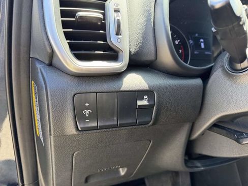 Used 2019 Kia Sportage LX AWD/4WD image 18