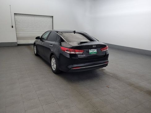 Used 2017 Kia Optima LX FWD image 5