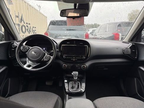 Used 2021 Kia Soul EX image 28