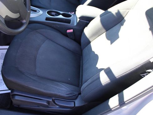 Used 2011 Nissan Rogue S image 16