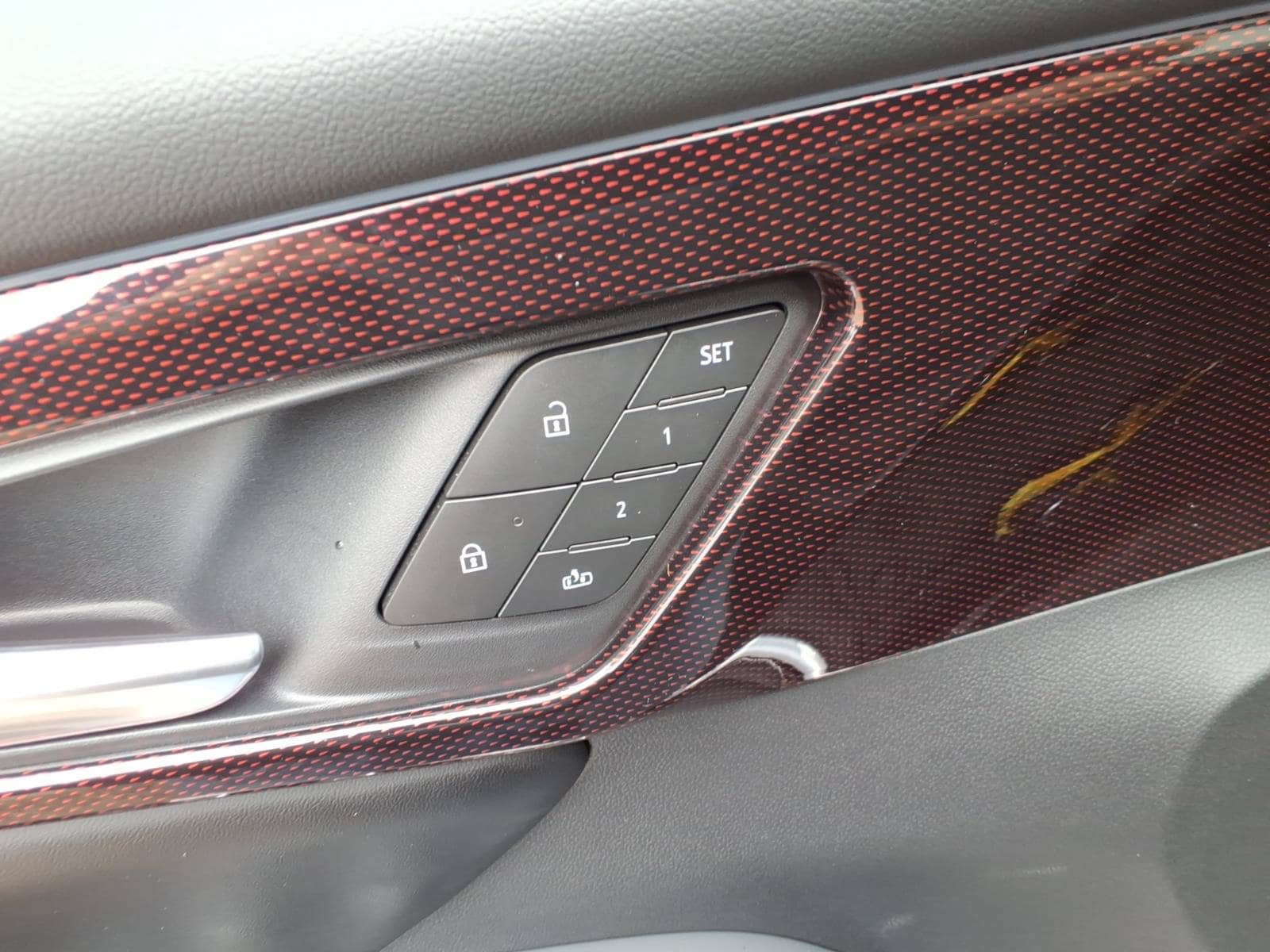 New 2027 Chevrolet Traverse RS FWD image 17