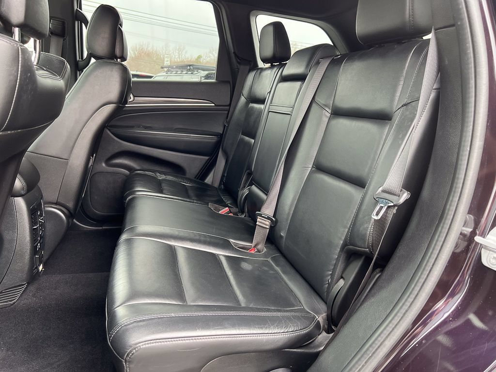 Used 2021 Jeep Grand Cherokee Limited AWD/4WD image 29