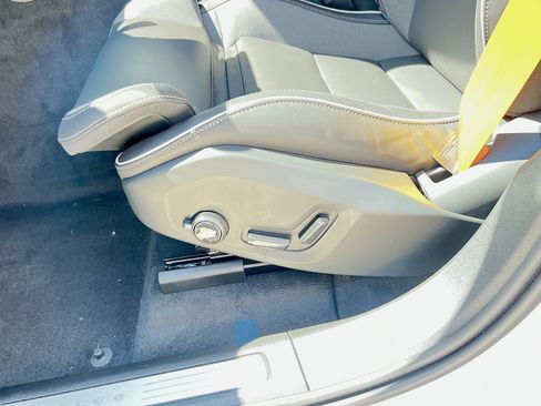 New 2026 Volvo XC60 T8 Polestar image 14