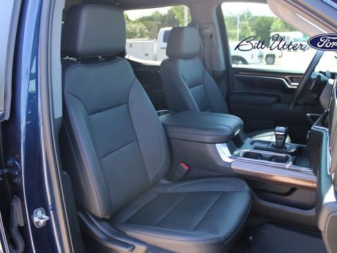 Used 2023 Chevrolet Silverado 1500 RST AWD/4WD image 12