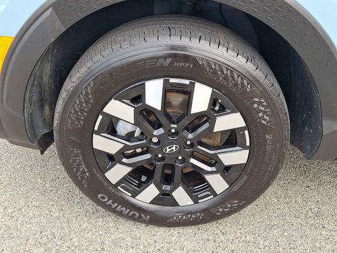 Used 2025 Hyundai Santa Cruz SE AWD/4WD image 8