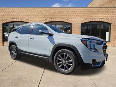Used 2024 GMC Terrain SLT
