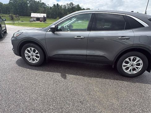 Certified 2024 Ford Escape Active AWD/4WD image 7