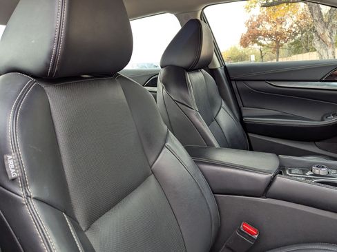 Used 2023 Nissan Maxima SV w/ Floor Mat Group image 29