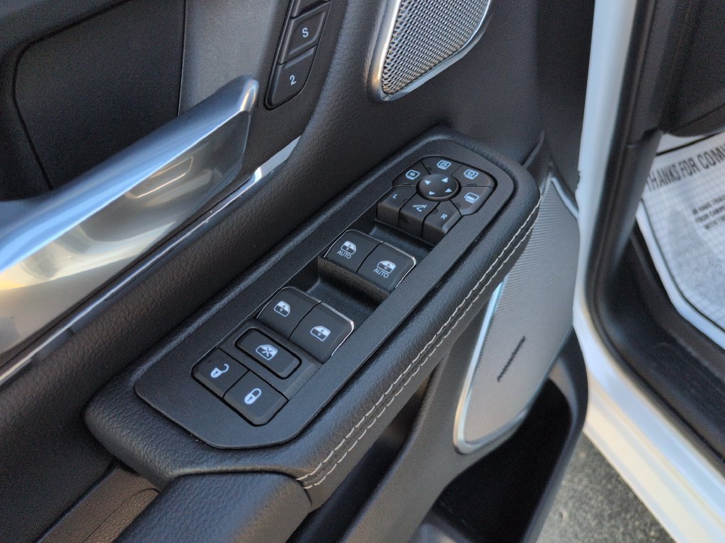 Used 2026 RAM 1500 Laramie AWD/4WD image 11