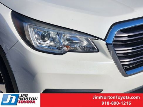 Used 2020 Subaru Ascent Premium w/ Convenience Package image 10