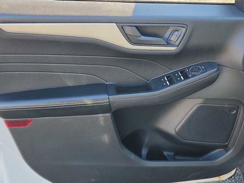 Used 2021 Ford Escape S image 12