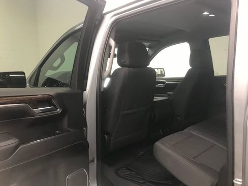 Used 2023 GMC Sierra 1500 Elevation image 25