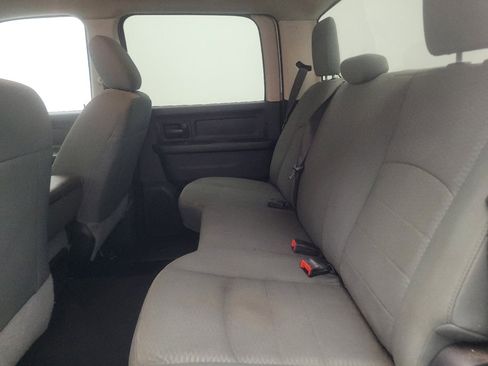 Used 2020 RAM 1500 Express RWD image 18