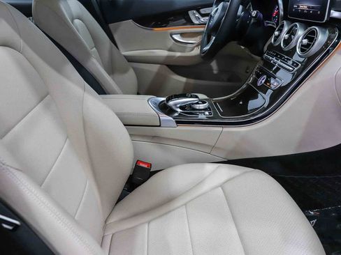 Used 2017 Mercedes-Benz C 300 Sedan image 17