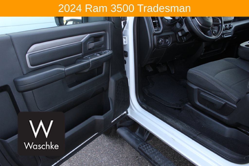 Used 2024 RAM 3500 Tradesman w/ Snow Chief Group AWD/4WD image 16