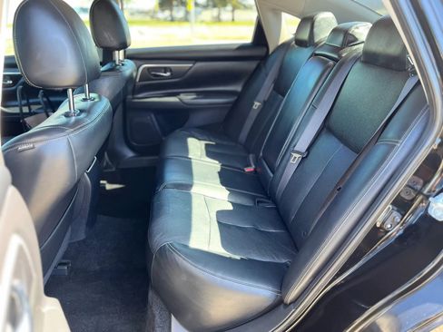 Used 2018 Nissan Altima 2.5 SL FWD image 12