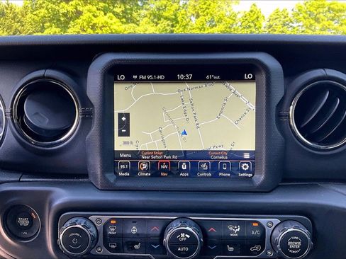 Certified 2021 Jeep Wrangler Unlimited Sahara AWD/4WD image 13