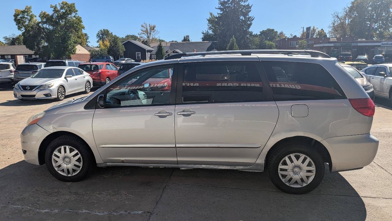 Used 2008 Toyota Sienna LE FWD image 8