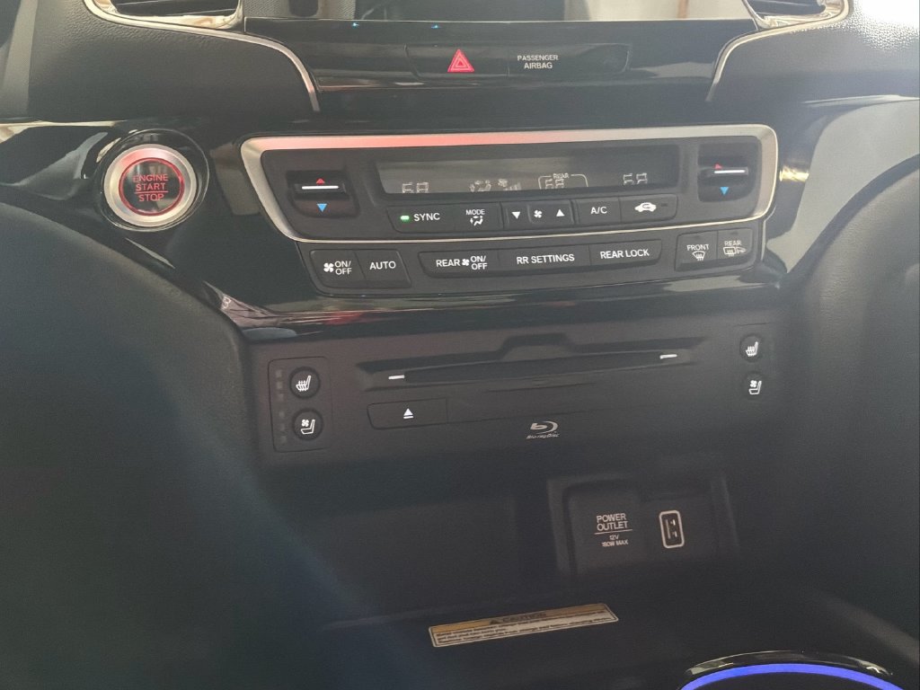 Used 2022 Honda Pilot Elite image 38