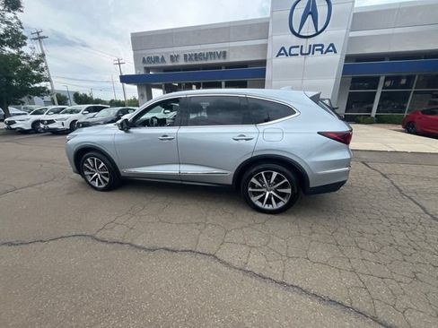 Used 2026 Acura MDX SH-AWD w/ Technology Package image 5