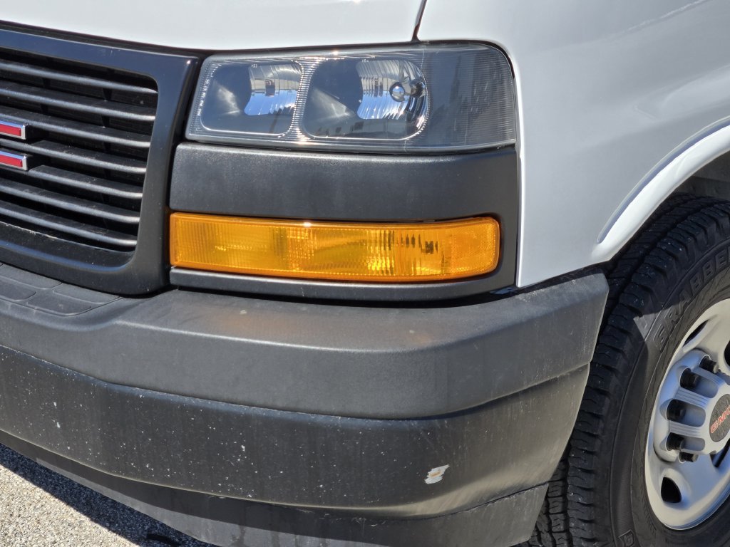 Used 2023 GMC Savana 3500 w/ Driver Convenience Package RWD image 9