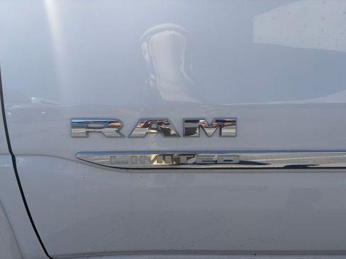 Used 2020 RAM 1500 Limited AWD/4WD image 11