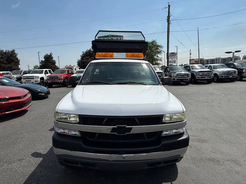 Used 2002 Chevrolet Silverado 2500 4x4 Regular Cab image 8