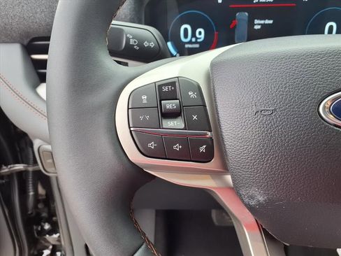 New 2026 Ford Explorer Active RWD image 21
