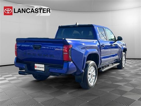 Used 2024 Toyota Tacoma TRD Sport image 7