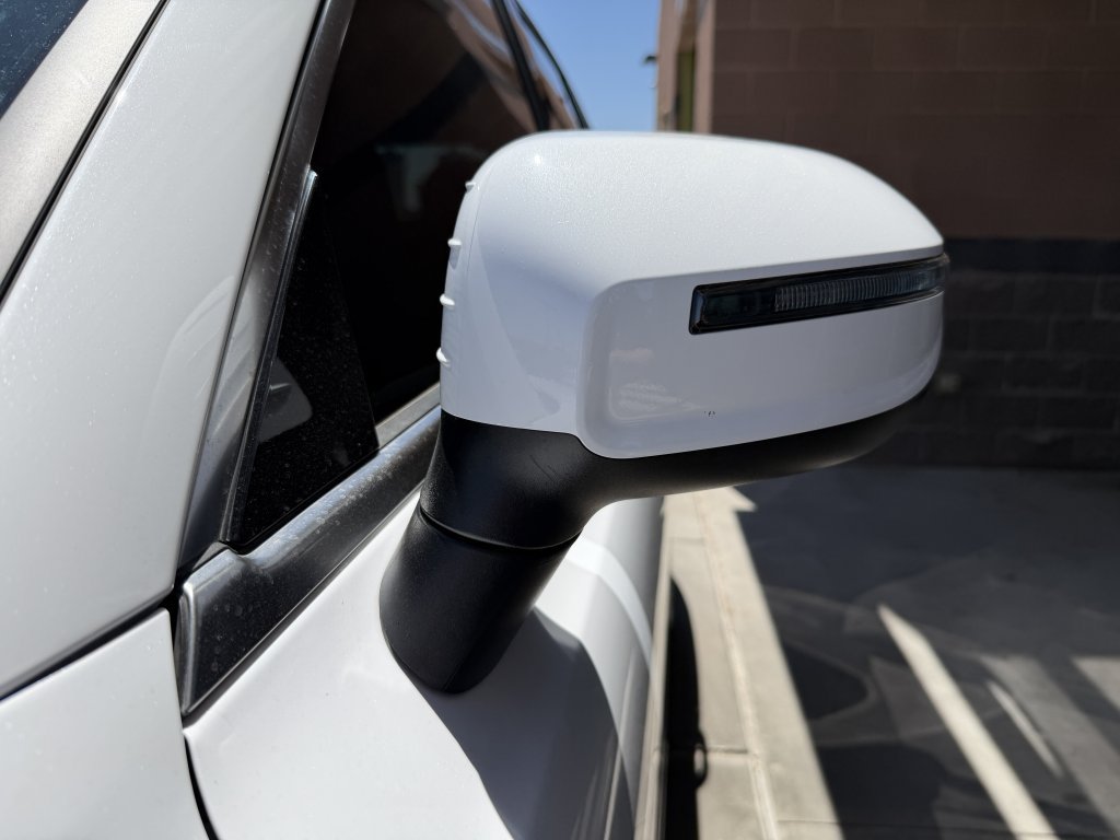 Used 2025 Kia Telluride EX w/ EX Captain's Chair Package FWD image 12