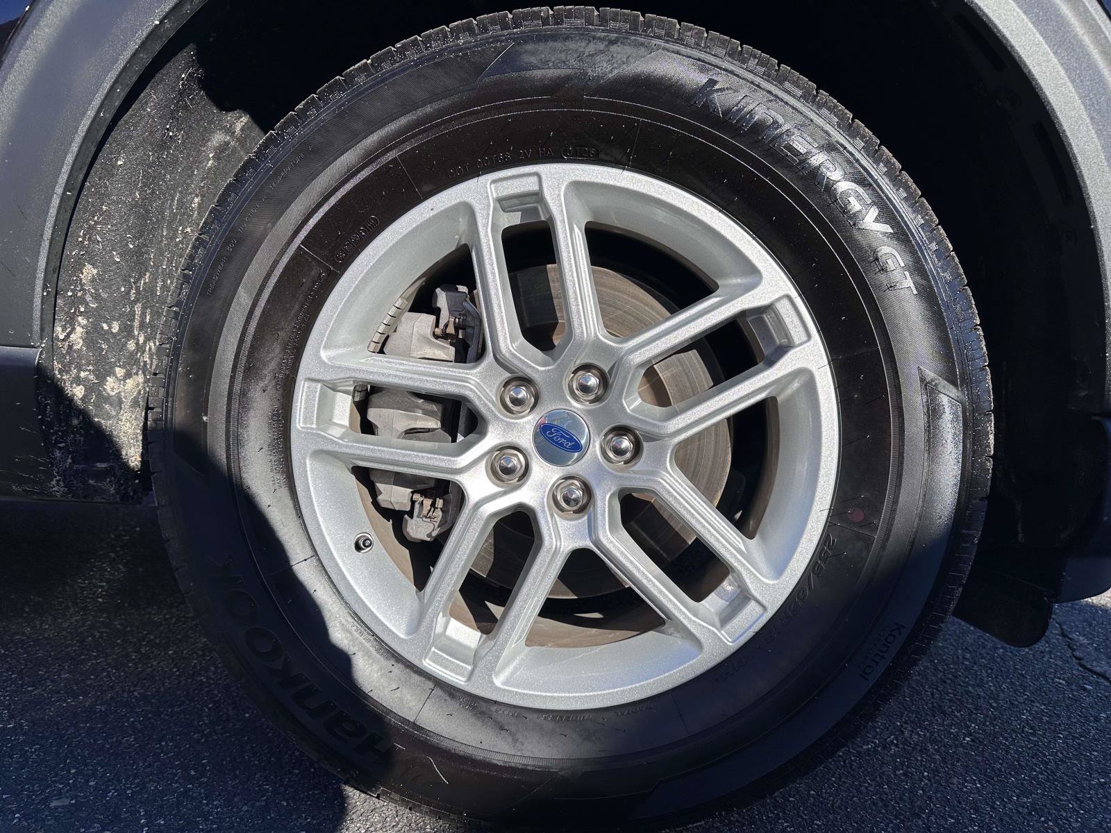 Used 2026 Ford Explorer Active AWD/4WD image 7