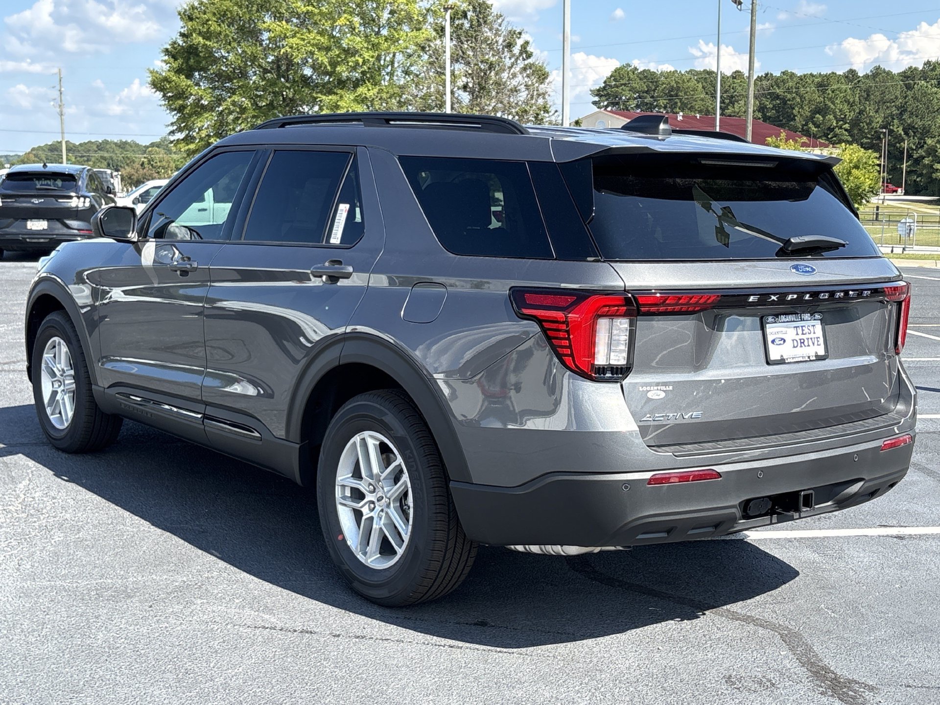 New 2026 Ford Explorer Active RWD image 20