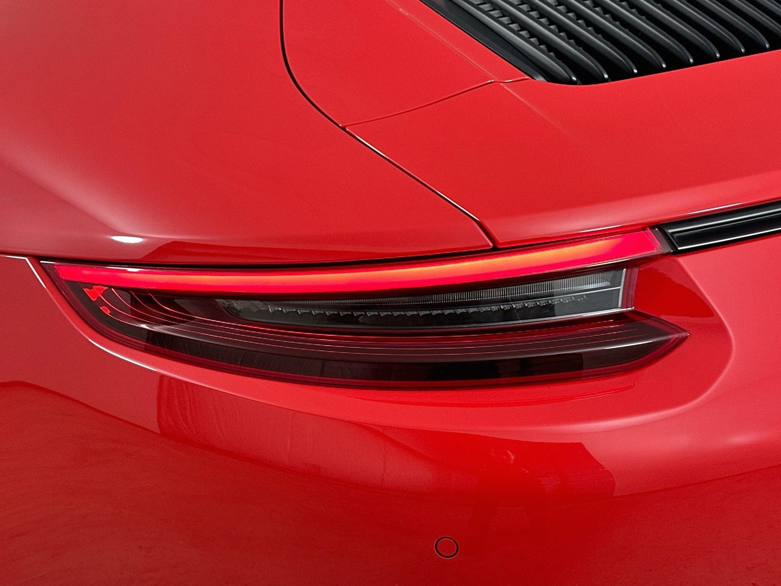 Certified 2017 Porsche 911 Carrera GTS RWD image 12