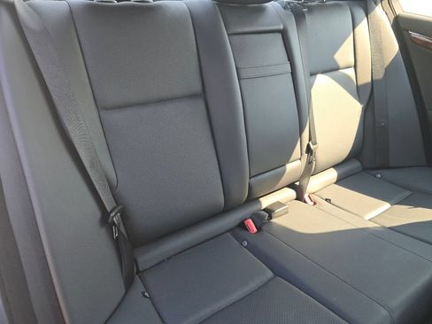 Used 2011 Mercedes-Benz C 300 4MATIC Sedan image 17