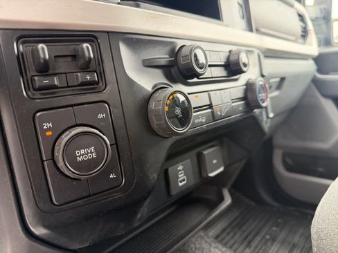 Used 2023 Ford F250 XLT w/ 360-Degree Camera Package image 27