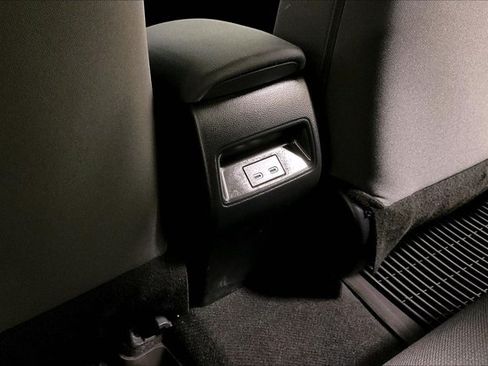 Certified 2026 Toyota Corolla LE FWD image 33