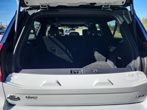 Used 2025 Ford Expedition Max King Ranch image 12