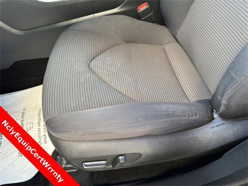 Used 2023 Toyota Highlander L image 17