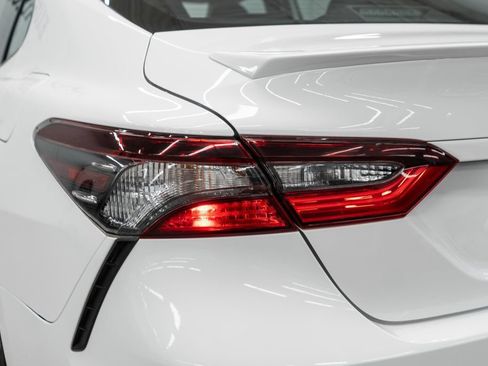 Used 2021 Toyota Camry SE FWD image 37