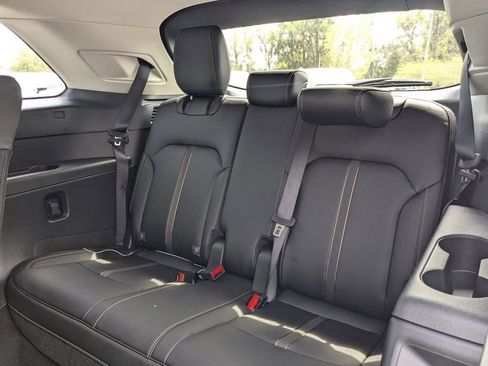 Used 2025 MAZDA CX-90 3.3 Turbo w/ Select Package image 18