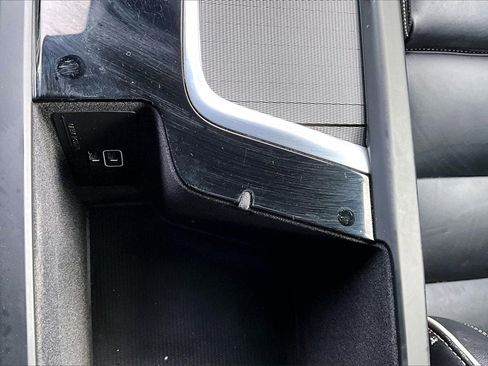 Used 2020 Volvo S90 T6 R-Design w/ Protection Package Premier image 16