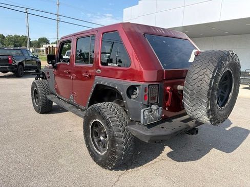 Used 2007 Jeep Wrangler Unlimited Sahara w/ Trailer Tow Group AWD/4WD image 25